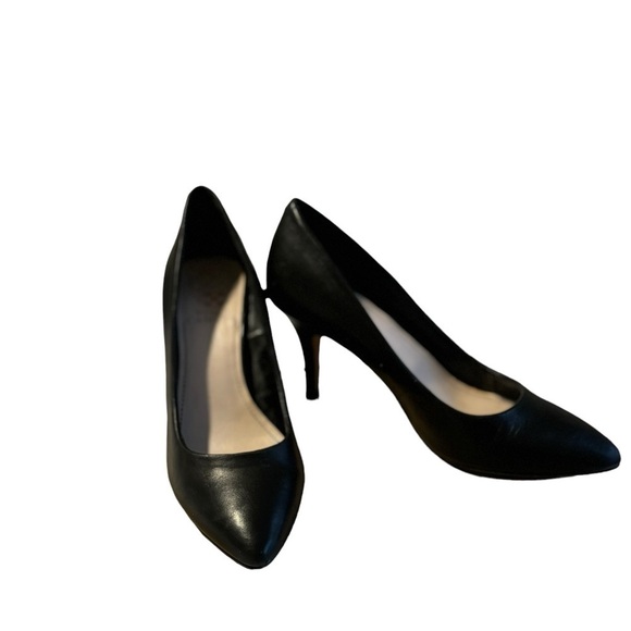 Vince Camuto Black Leather 3” pumps SZ 6.5‎ SZ 7 - Picture 2 of 13